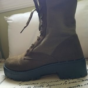 Olive boots